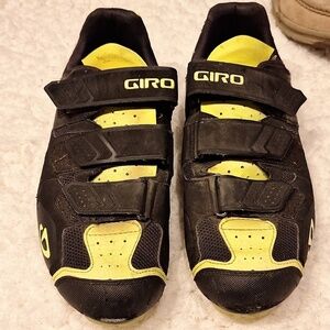 Mens Giro leather hook and loop bike shoes size 10.25